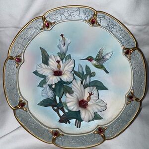 Floral Hummingbird Decorative Plate Vintage‑Style Ceramic Art Display Piece